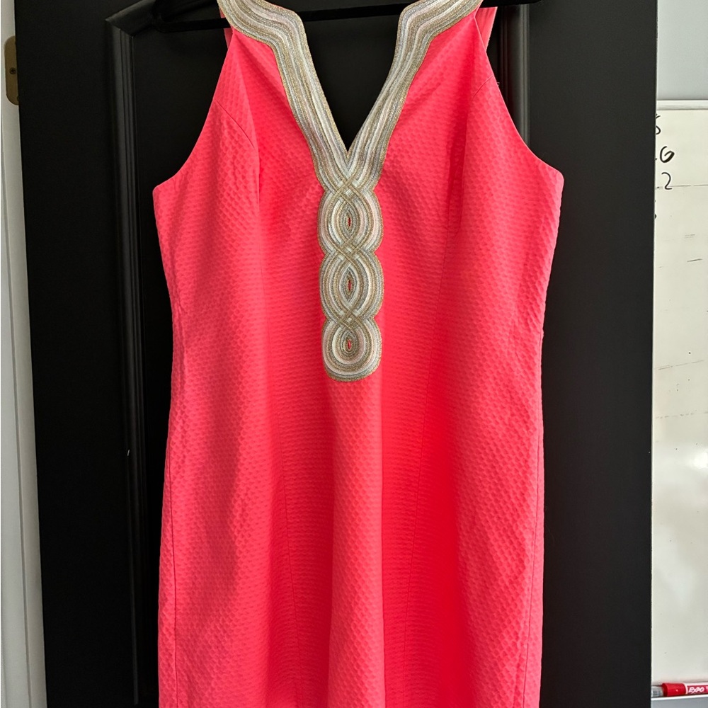 Elegant Pink Sleeveless Dress